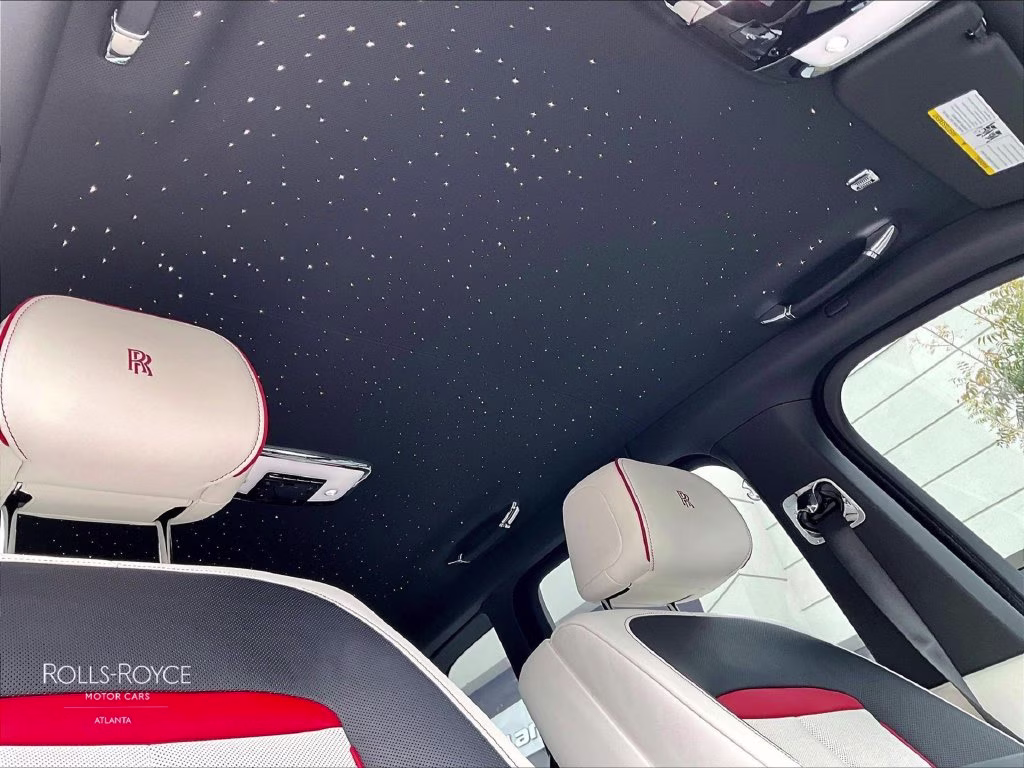 mph019_2548451419_slatv4c0xru222205_2024_rolls_royce_cullinan_arctic_white_20_114232_68f24e335a