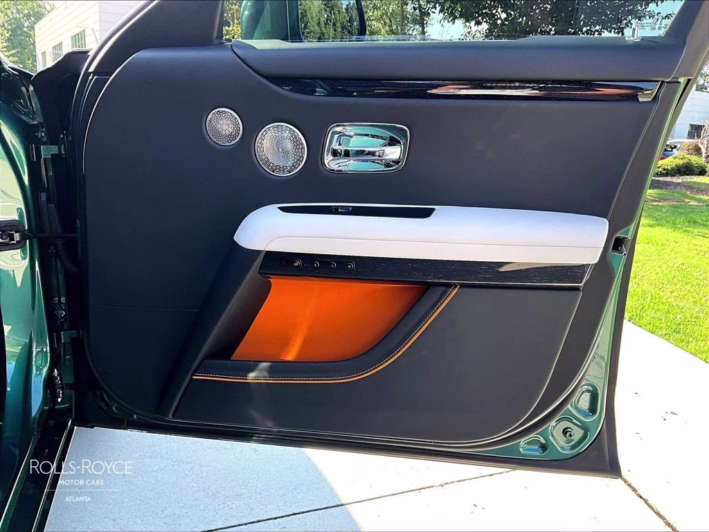 mph019_3038059183_sca13gz03su229363_2025_rolls_royce_ghost_imperial_jade_20_113395_3a4074ad50