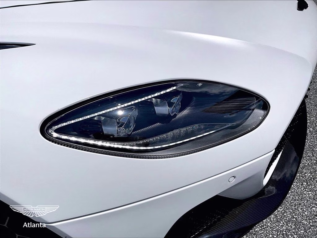 mph020_2019494755_scfrmhav2pgr10465_2023_aston_martin_dbs_ultimate_satin_lunar_white_21_113278_de823b0633