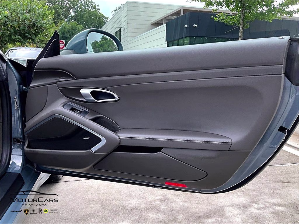 mph020_2427748668_wp0ca2a91hs141761_2017_porsche_911_carrera_cabriolet_21_112614_55538b25ce