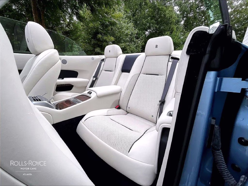 mph020_3720756821_sca666d50hu107143_2017_rolls_royce_dawn_bespoke_lazuli_blue_21_113969_158a951626