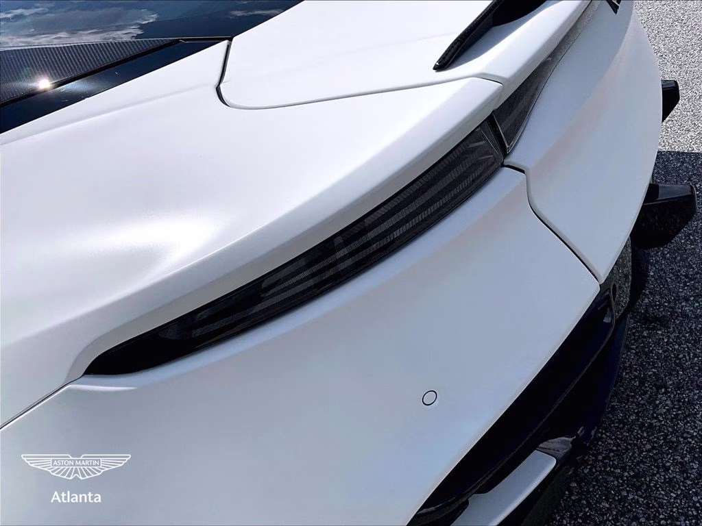 mph021_1558527093_scfrmhav2pgr10465_2023_aston_martin_dbs_ultimate_satin_lunar_white_22_113278_b400fd7d29