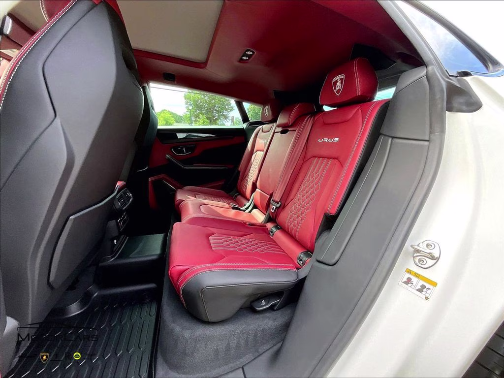 mph021_2730869152_zpbub3zl0rla35121_2024_lamborghini_urus_s_new_bianco_monocerus_matt_22_111552_1fc8eb1129