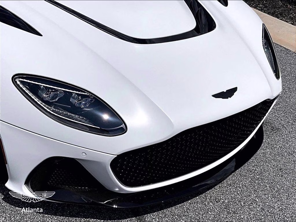 mph022_1663706694_scfrmhav2pgr10465_2023_aston_martin_dbs_ultimate_satin_lunar_white_23_113278_d9032ea060