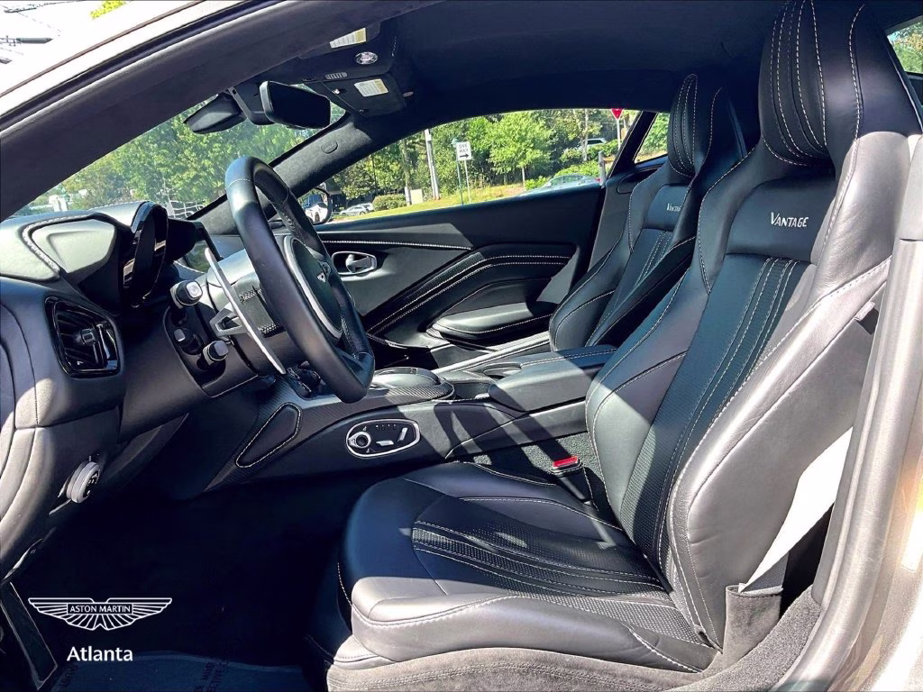mph022_1786239176_scfsmgaw4kgn00361_2019_aston_martin_vantage_tungsten_silver_23_114310_a0d113359b