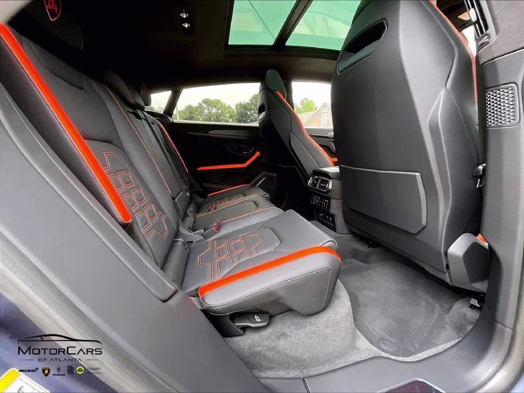 mph022_1933991678_zpbud6zl4sla38623_2025_lamborghini_urus_se_huge_392k_msrp_blu_astraeus_matt_23_113969_660523497f