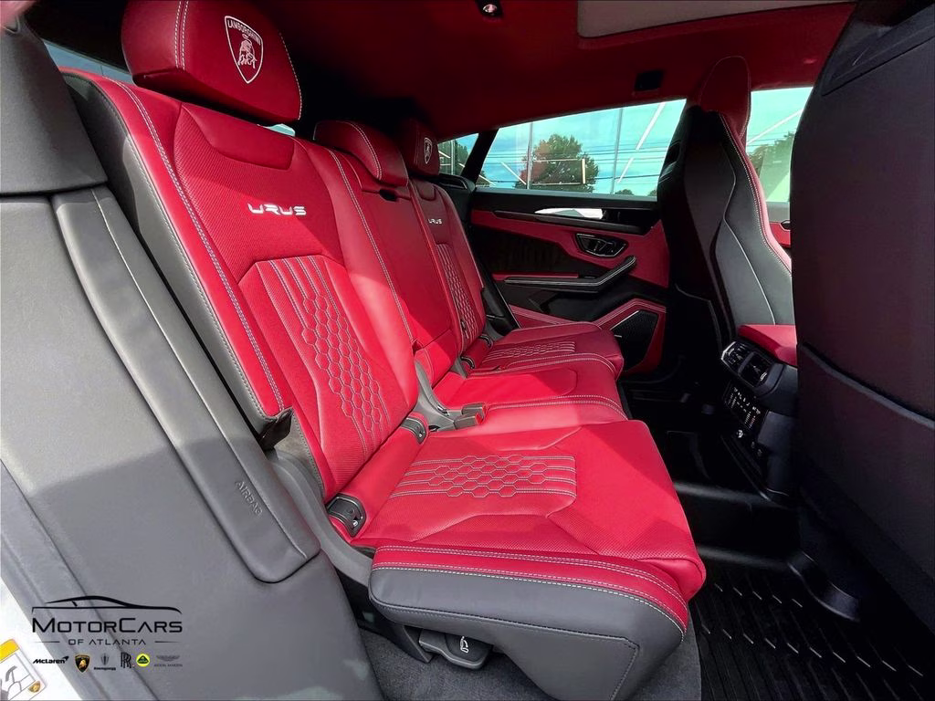 mph022_2306223292_zpbub3zl0rla35121_2024_lamborghini_urus_s_new_bianco_monocerus_matt_23_111552_f8d3367114