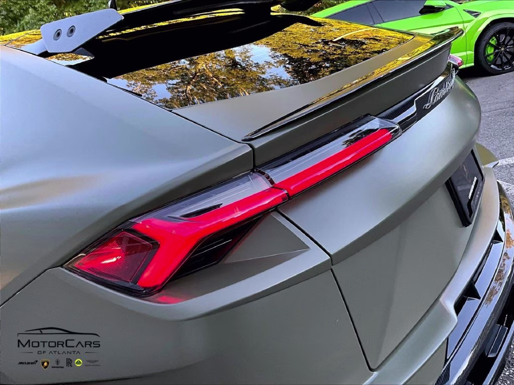 mph022_2727564953_zpbuc3zl8pla26127_2023_lamborghini_urus_performante_verde_turbine_lucido_metallic_23_114294_fcd7202cfa