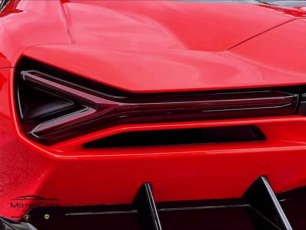 mph022_4286780652_zhwuc1zm3tla04075_2026_lamborghini_revuelto_23_112222_524313afe4