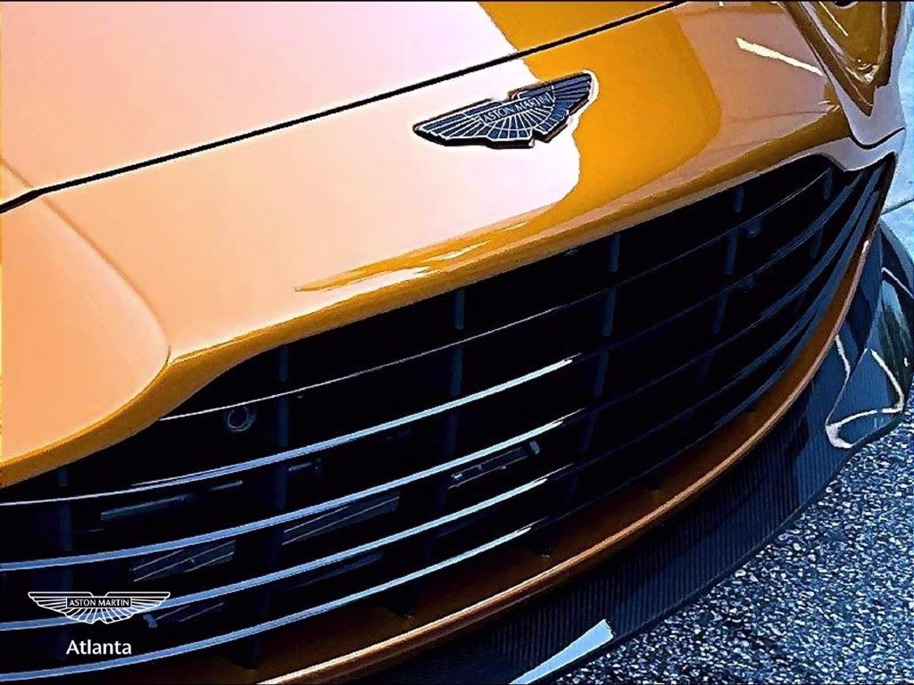 mph022_587830647_scfsmgav7pgn07335_2023_aston_martin_vantage_v12_golden_saffron_23_114424_39bd928710