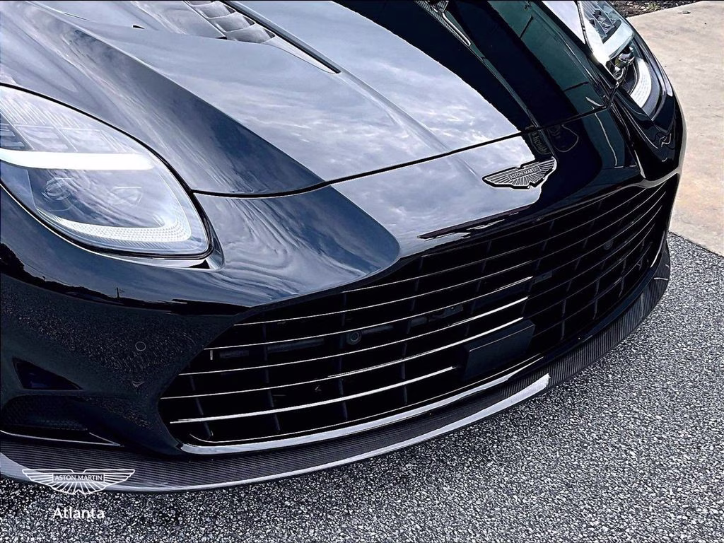 mph023_126790178_scfumcev2sgj60145_2025_aston_martin_vanquish_v12_oberon_black_24_112726_b48e24f8e6