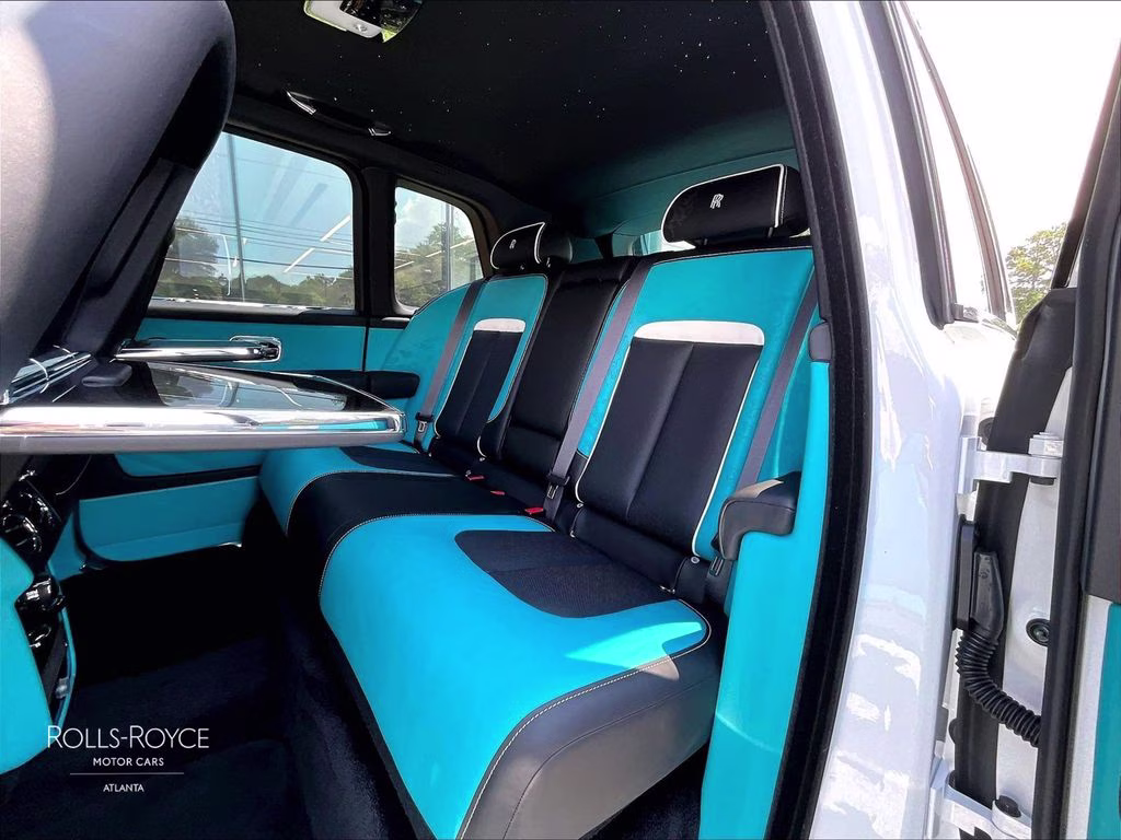 mph023_2392933045_sla13ha0xsu231936_2025_rolls_royce_cullinan_arctic_white_24_112966_789c9f6653