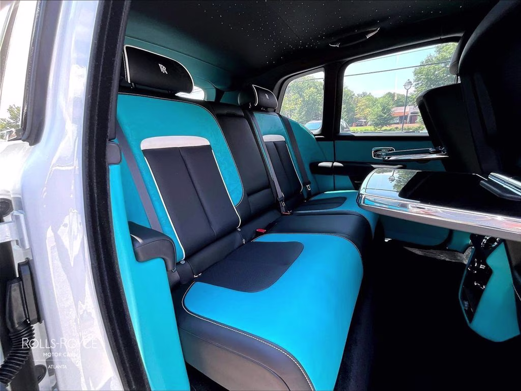 mph024_1150367312_sla13ha0xsu231936_2025_rolls_royce_cullinan_arctic_white_25_112966_7a144b4600