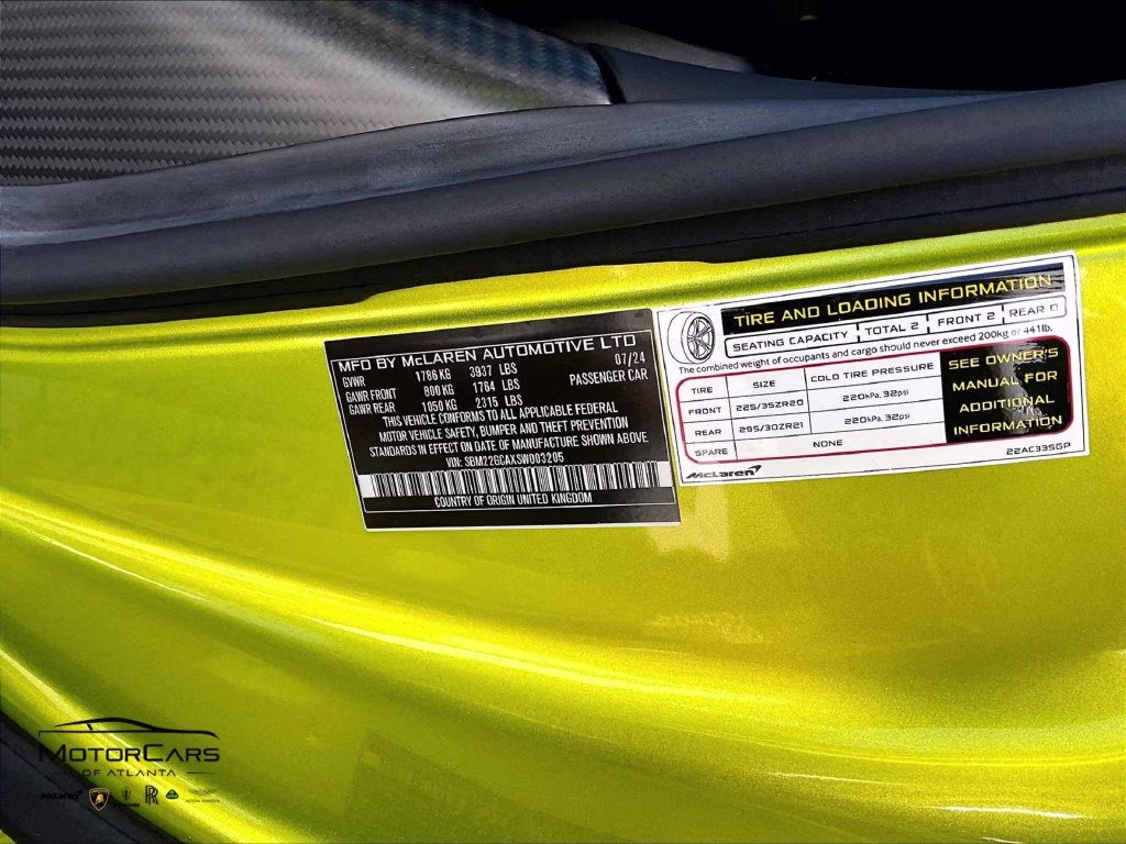 mph024_1743799701_sbm22gcaxsw003205_2025_mclaren_gts_green_25_114406_f57d4ad70a