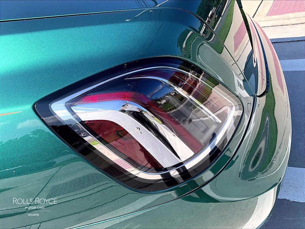 mph024_2873292526_sca13gz03su229363_2025_rolls_royce_ghost_imperial_jade_25_113395_99e8745f8f