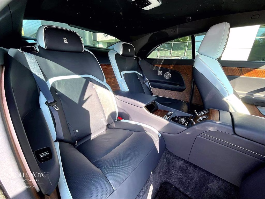 mph024_3320936645_scatk2c05ru218785_2024_rolls_royce_spectre_arctic_white_25_113769_e4f2d022eb