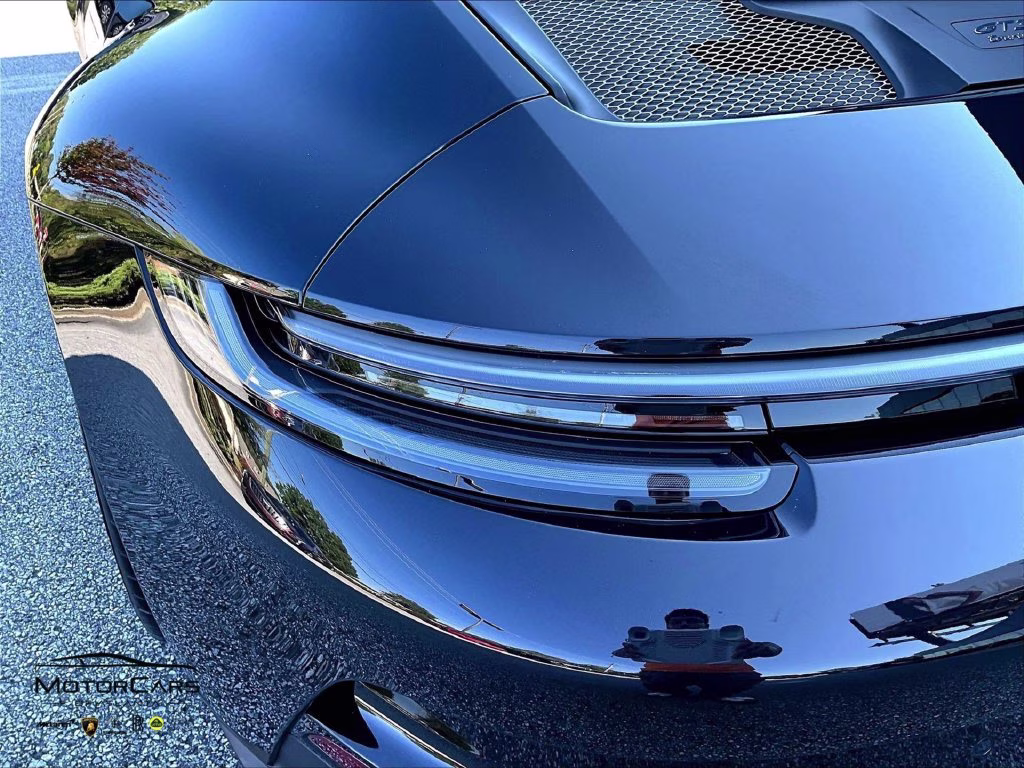 mph024_3390149638_wp0ac2a92ns271111_2022_porsche_911_gt3_touring_jet_black_metallic_25_114496_5c71d301b5