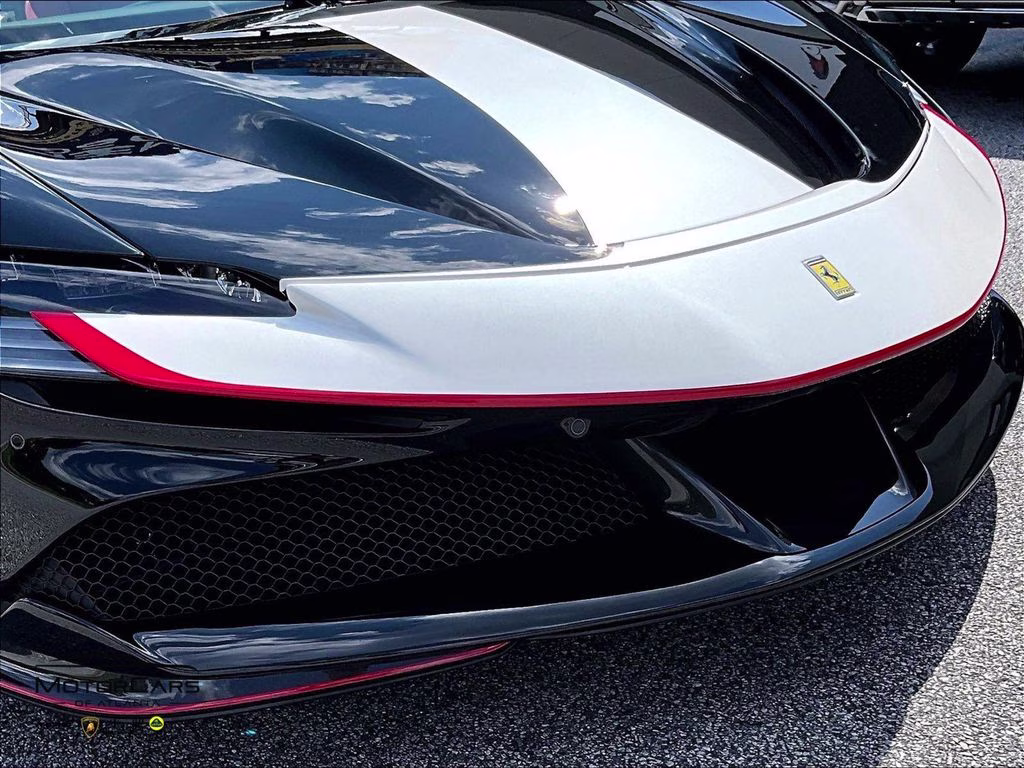 mph024_3842833206_zff96nma3n0280267_2022_ferrari_sf90_spider_tailor_made_nero_25_112127_36c2f1c560