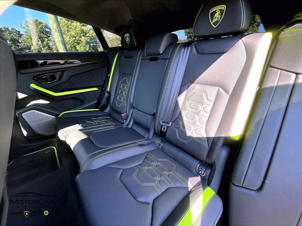 mph024_456247776_zpbud6zl8sla39743_2025_lamborghini_urus_se_verde_scandal_25_113824_a42923c55f