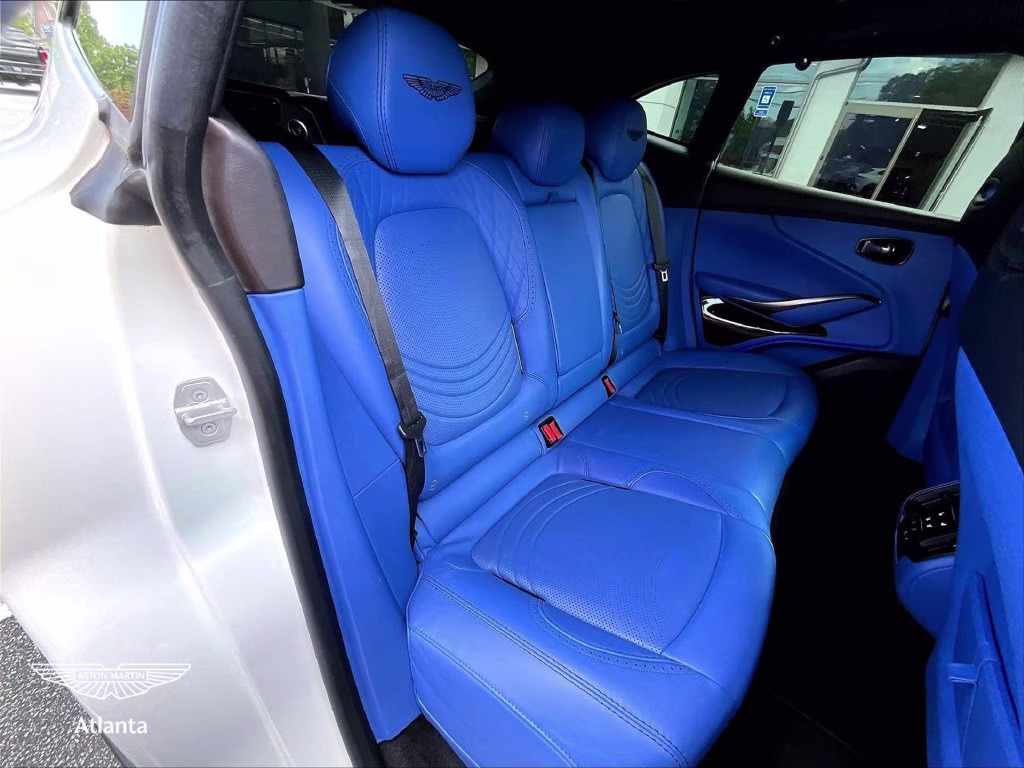 mph024_848626128_sd7vujawxntv04922_2022_aston_martin_dbx_lunar_25_114502_2ef54ee7e2