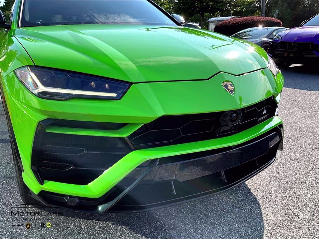 mph025_1158578197_zpbua1zl7mla13746_2021_lamborghini_urus_pearl_capsule_verde_mantis_pearl_26_112902_e2e12f588f