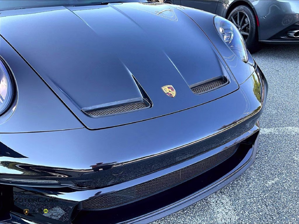 mph025_1434037270_wp0ac2a92ns271111_2022_porsche_911_gt3_touring_jet_black_metallic_26_114496_3e8bede8cd