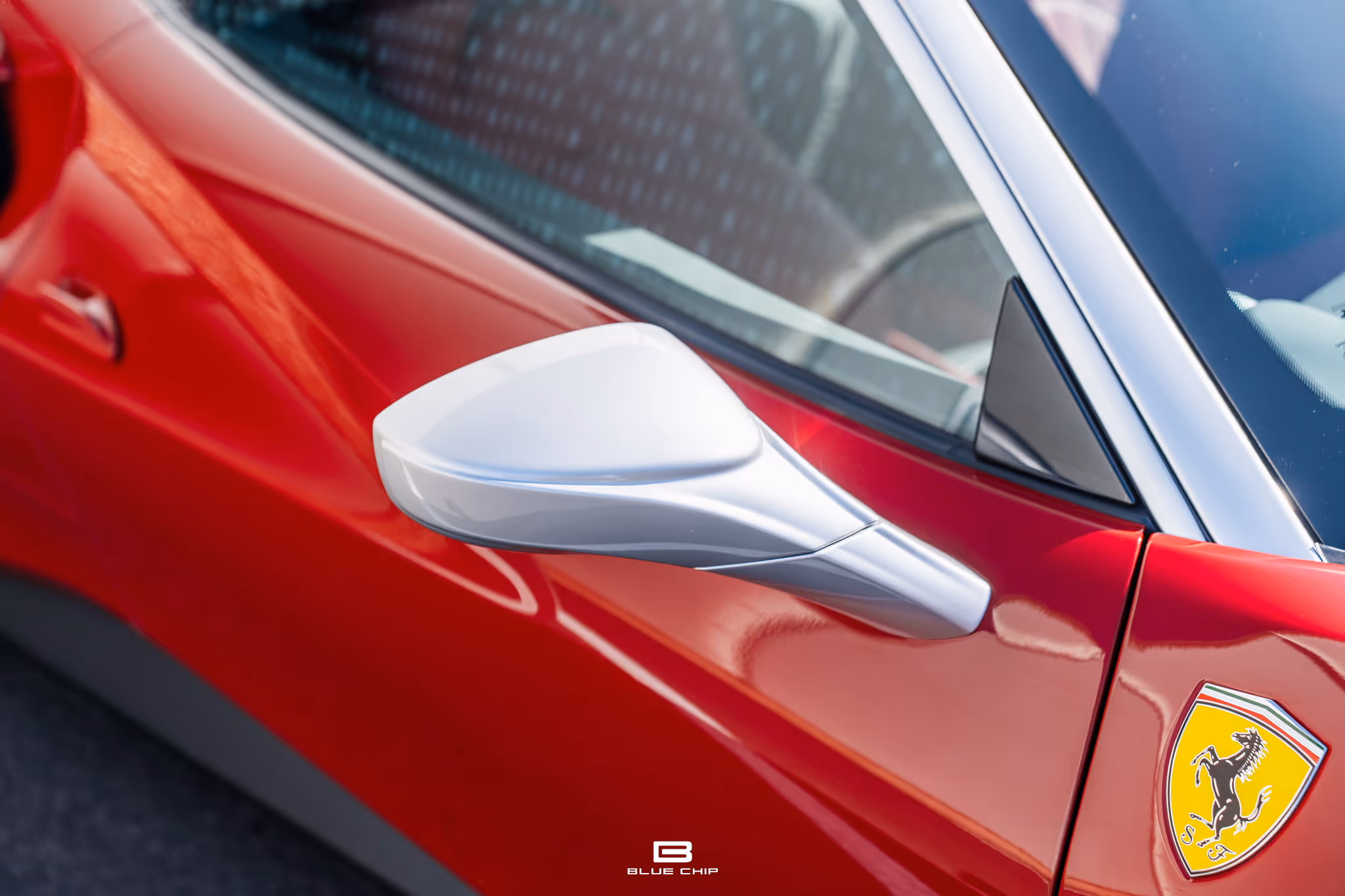 mph025_162995710_67f5af79ff38c31fab5e4fe4_BC_488_GTB_70th_Silver_Roof_177_80ef1637b1