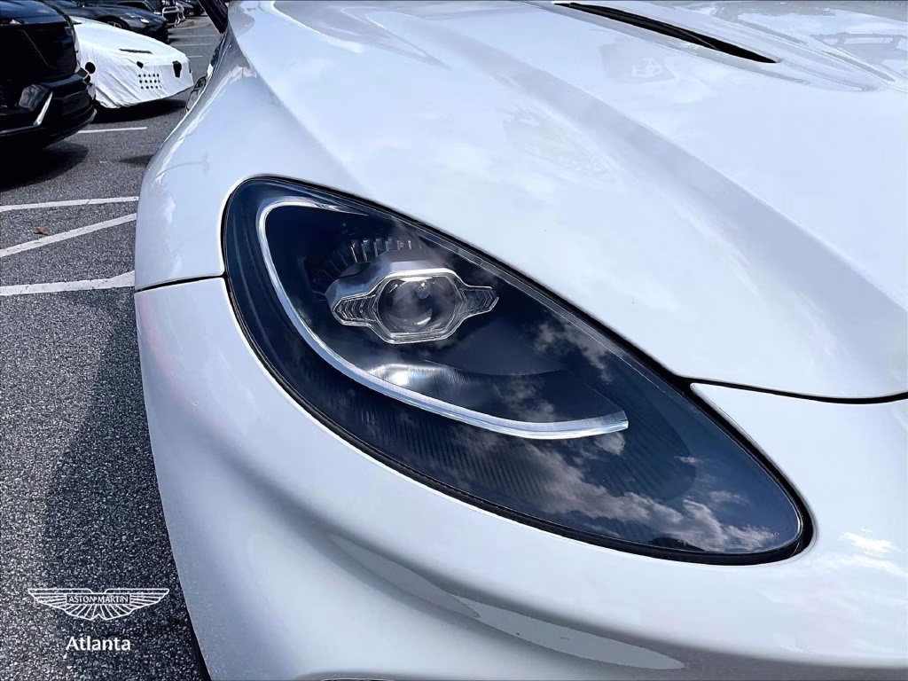 mph025_2144811625_sd7vujawxntv04922_2022_aston_martin_dbx_lunar_26_114502_21bcf202b5