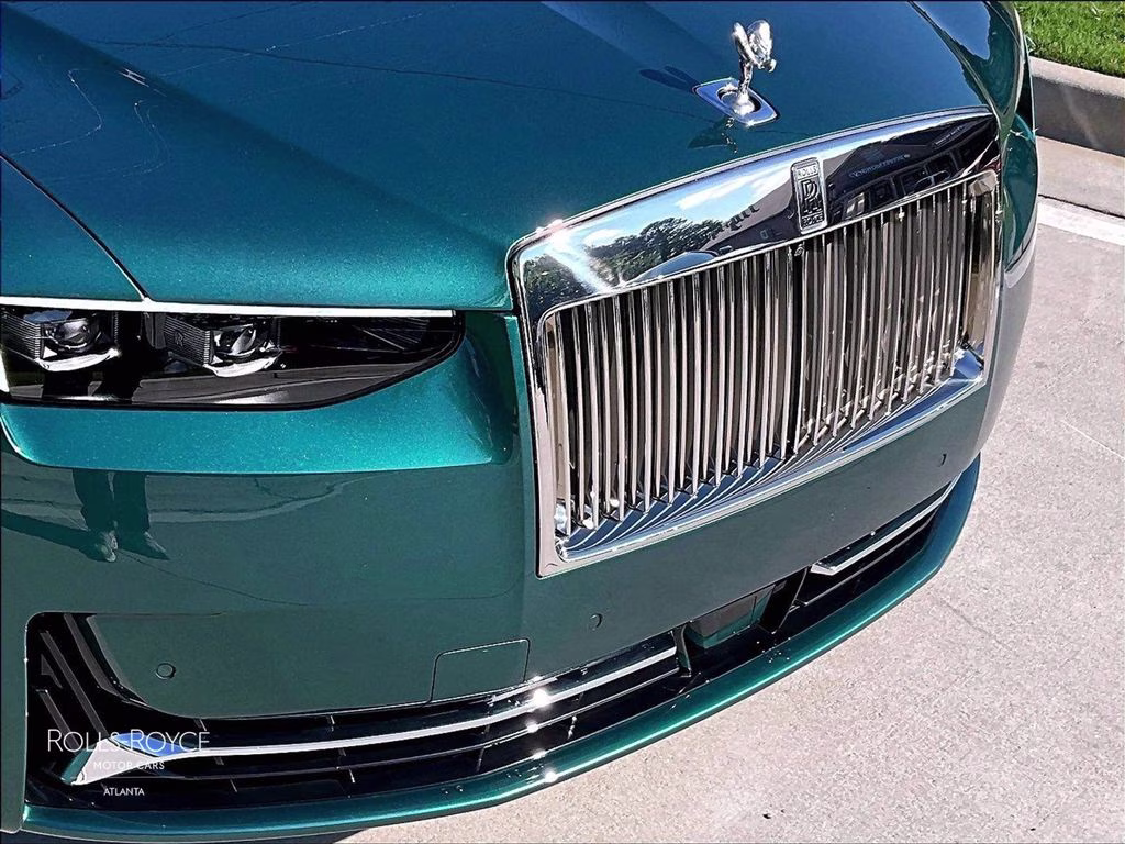 mph025_2215319009_sca13gz03su229363_2025_rolls_royce_ghost_imperial_jade_26_113395_c4c194e16d