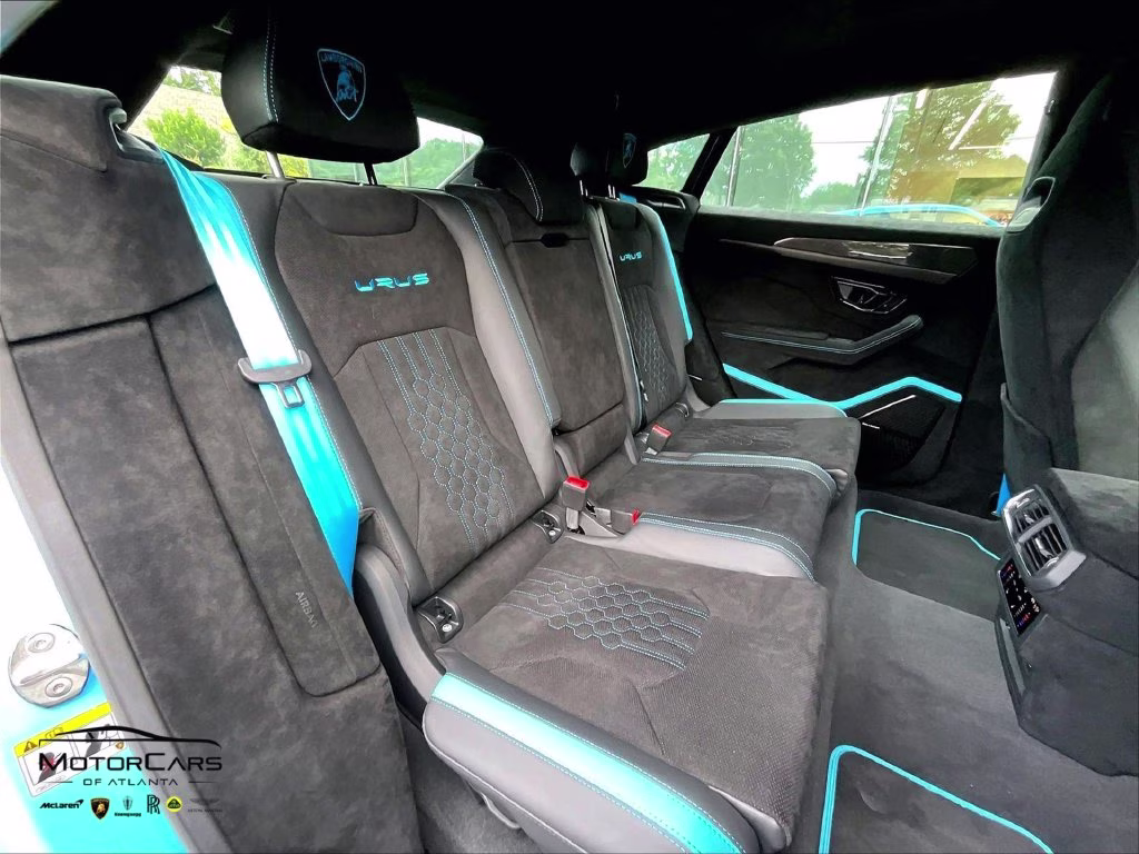 mph025_517841677_zpbuc3zlxrla32126_2024_lamborghini_urus_performante_blue_26_113926_977b1c9e76