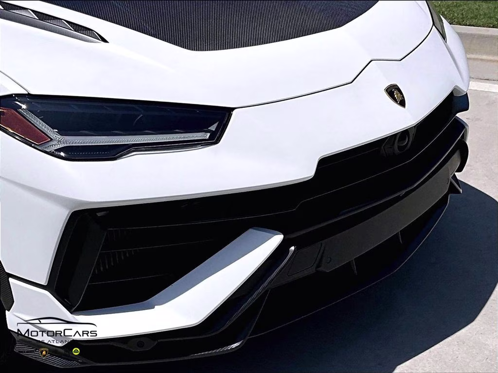 mph025_672512297_zpbuc3zl2rla29592_2024_lamborghini_urus_performante_bianco_phanes_matt_26_111513_411691da6b