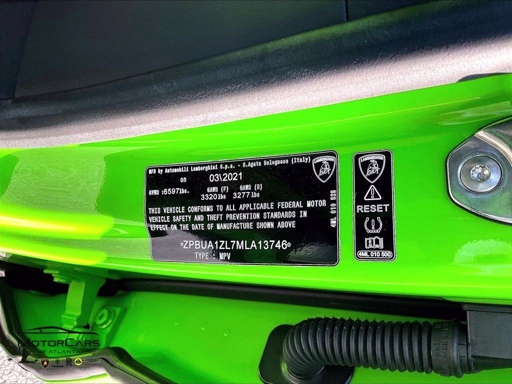 mph026_1321935832_zpbua1zl7mla13746_2021_lamborghini_urus_pearl_capsule_verde_mantis_pearl_27_112902_4a627cb4d1