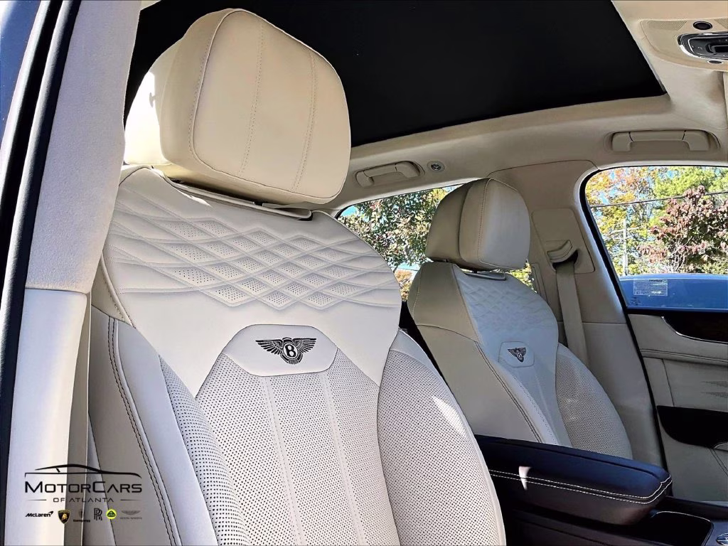 mph026_1632872731_sjaat2zv5sc028997_2025_bentley_bentayga_v8_27_114766_1b7b32f86d