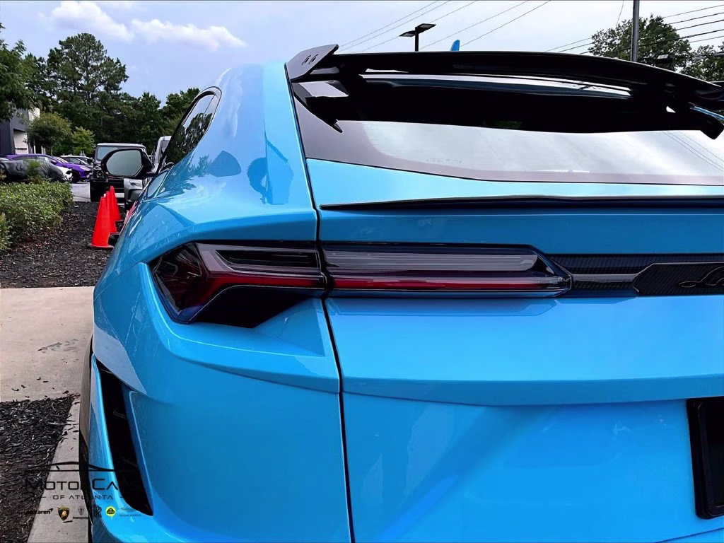 mph027_1258209086_zpbuc3zlxrla32126_2024_lamborghini_urus_performante_blue_28_113926_e007d6e149