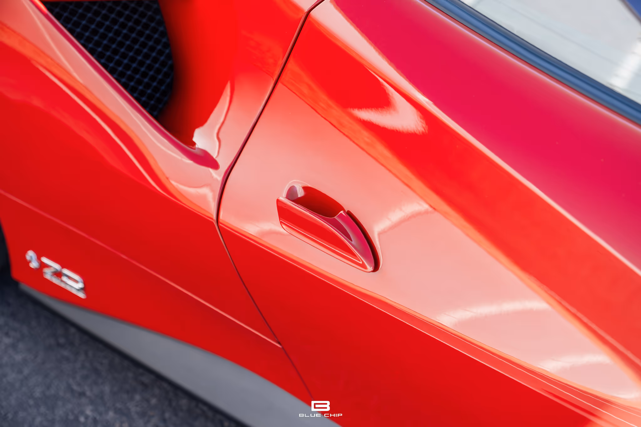 mph027_1327717382_67f5af7f6d2f8f5cf4b39062_BC_488_GTB_70th_Silver_Roof_175_a92d0821cb