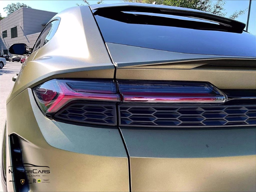 mph027_1744467379_zpbud6zl1sla34576_2025_lamborghini_urus_se_28_113824_5cbb83514a