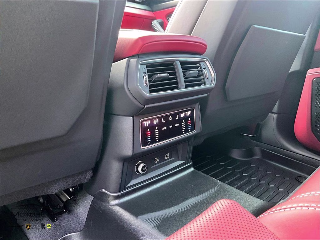 mph027_1812161043_zpbub3zl0rla35121_2024_lamborghini_urus_s_new_bianco_monocerus_matt_28_111552_9e34daa344