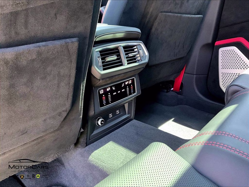 mph027_482825863_zpbuc3zl2rla29592_2024_lamborghini_urus_performante_bianco_phanes_matt_28_111513_42c0680c5d