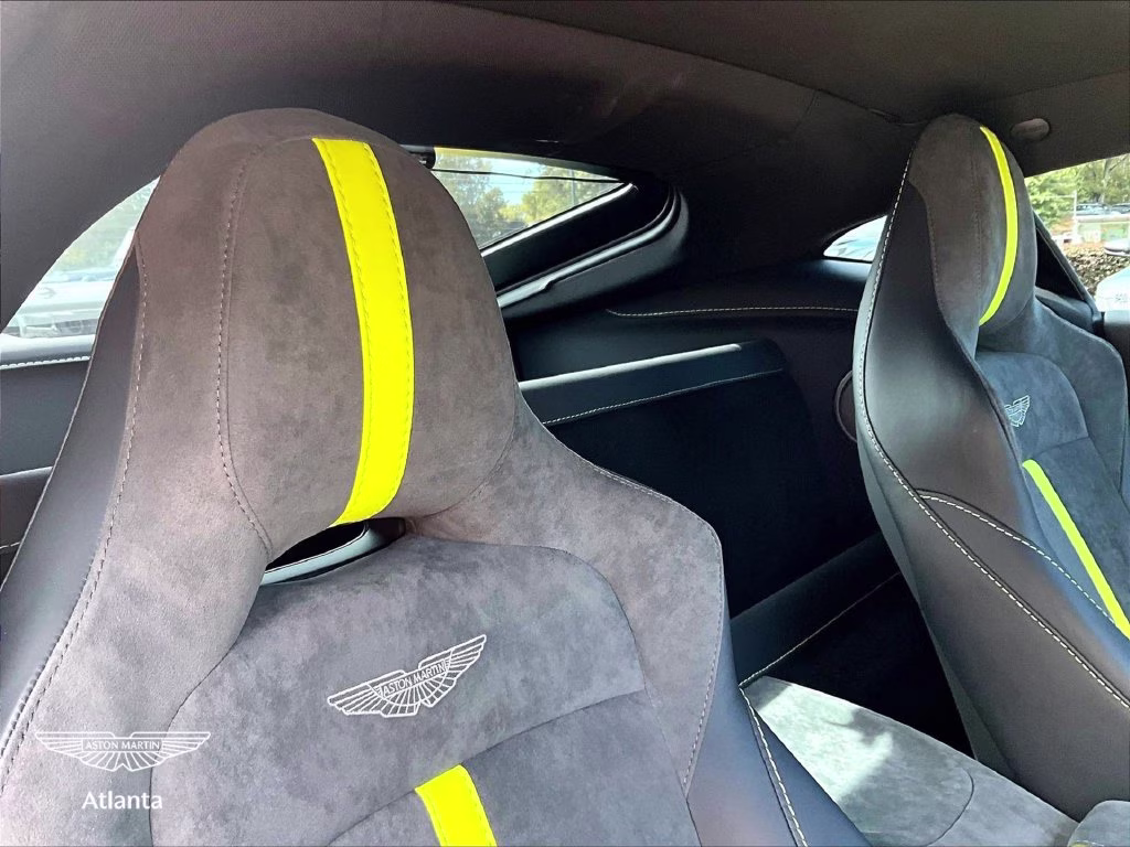 mph027_538466225_scfsmgawxngn50203_2022_aston_martin_vantage_jet_black_28_114318_961ec31a3c