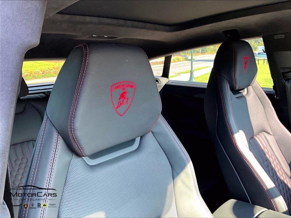 mph031_2215643369_zpbud6zl1sla34576_2025_lamborghini_urus_se_32_113824_6a8d3fce16