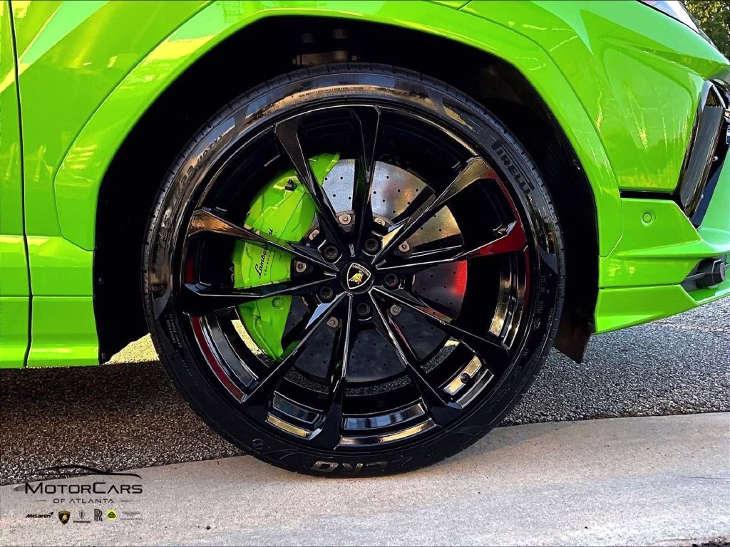 mph031_4214574899_zpbub3zl6rla32210_2024_lamborghini_urus_s_verde_mantis_metallic_32_114438_45b63ee80d