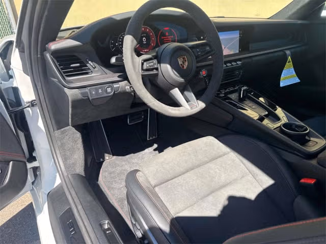 mph038_290176104_640_a3e7956c50