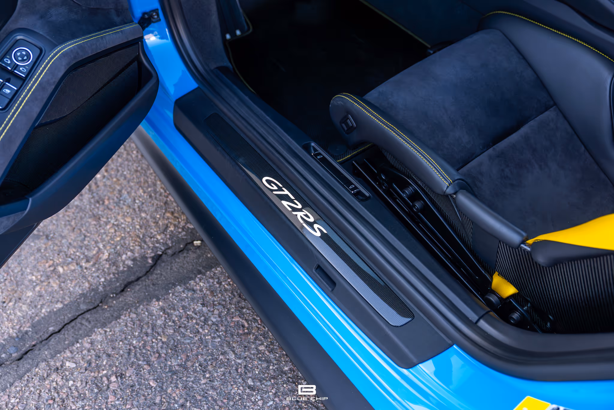 mph099_908640103_67dc66b1da56fd4076360371_BC_GT_2_RS_Mexico_Blue_241_3703ef74bd