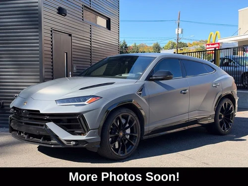 
           
        2023 Lamborghini Urus S
