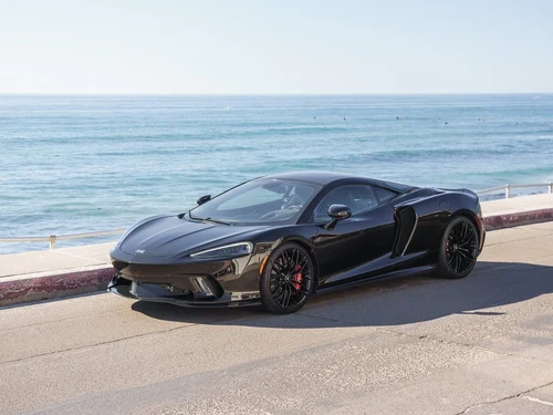 
           
        2022 McLaren GT