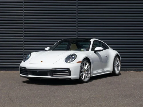 
           
        2022 Porsche 911 Carrera