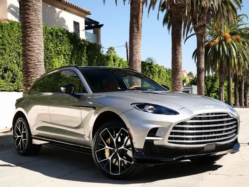 
           
        2025 Aston Martin DBX 707