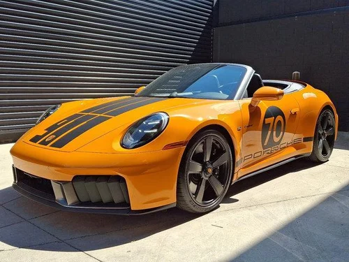 
           
        2026 Porsche 911 Carrera GTS