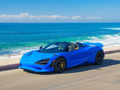 
           New 
        2025 McLaren 750S