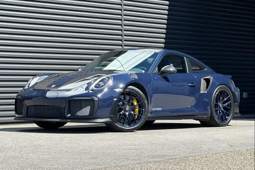 
           
        2018 Porsche 911 GT2 RS